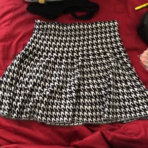 Hounds Tooth Skirt